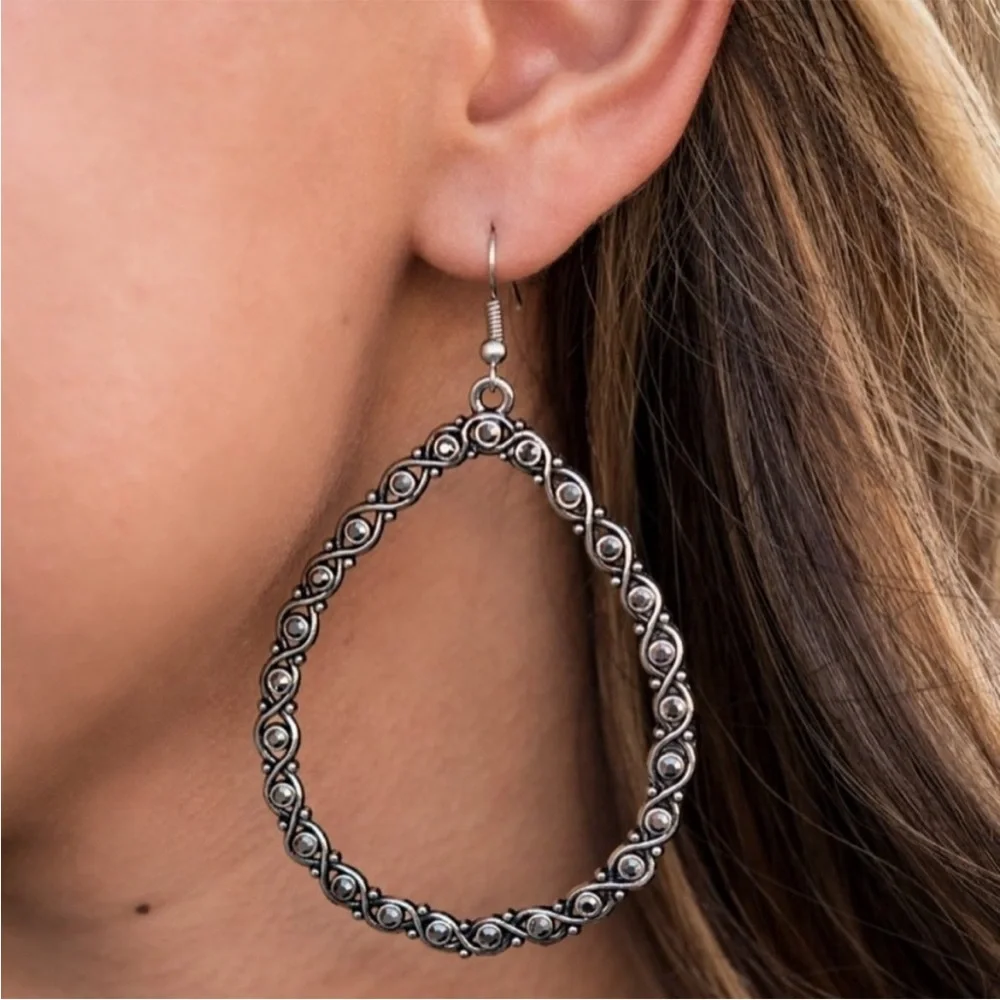 ✨ Galazy Gardens Silver Earrings – Statement Teardrop Sparkle ✨